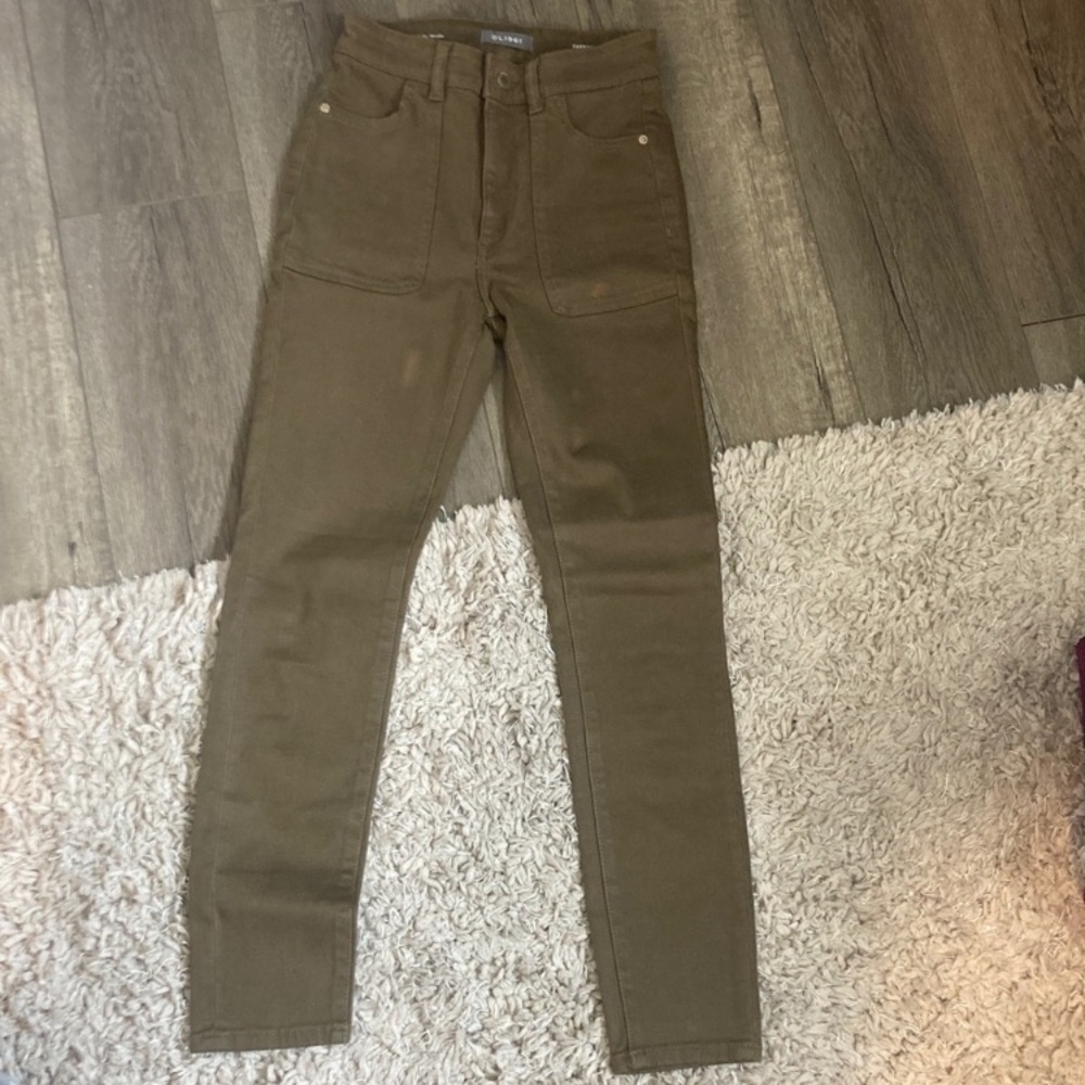 DL1961 jeans in color basil skinny - Picture 4 of 8